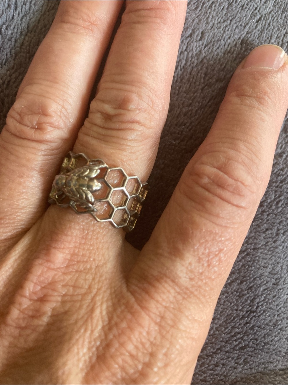 Sterling silver bee /honeycomb ring
